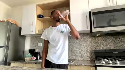 Snapshot of lorenzo17a chatting on 12.29.24 lorenzo17a online show from 12.29.24