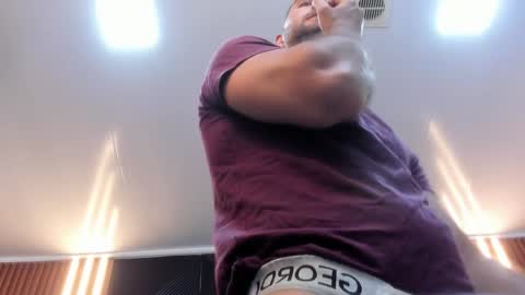  L O R E N Z O  Thumbs Up help  online show from 11.28.25