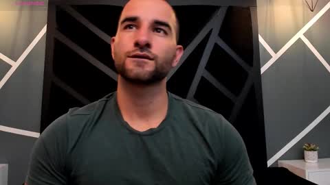  L O R E N Z O  Thumbs Up help  online show from 12.19.25