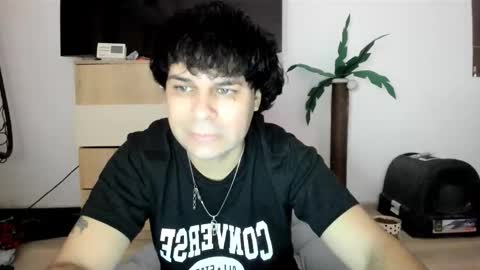 LORENZO Boy online show from 01.17.26