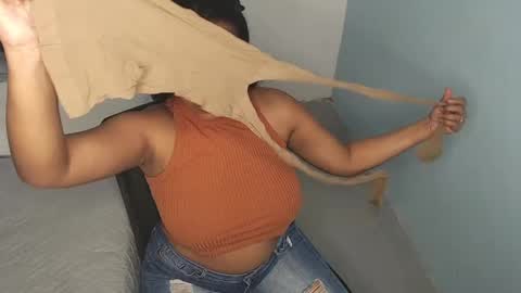 Loretta Gmez online show from 04.12.26