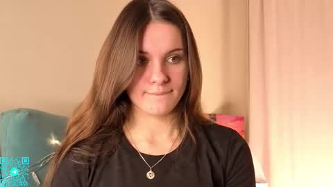 Chloe for Fan BlackHole online show from 11.29.25