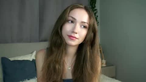 Naomi online show from 09.19.25