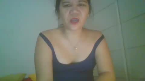 Snapshot of lorraine_cola chatting on 04.27.26 Lorraine online show from 04.27.26
