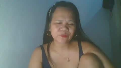 Snapshot of lorraine_cola chatting on 06.05.26 Lorraine online show from 06.05.26