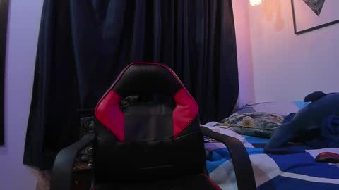 Snapshot of los_juanes chatting on 12.12.24 JUAN JUAN online show from 12.12.24