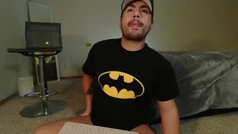 Snapshot of los_juanes chatting on 12.16.25 JUAN JUAN online show from 12.16.25