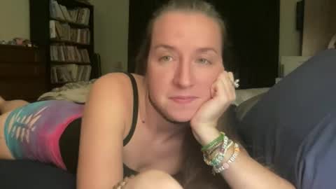 Snapshot of lothlori chatting on 11.25.25 lothlori online show from 11.25.25