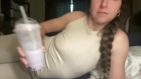 Snapshot of lothlori chatting on 11.28.25 lothlori online show from 11.28.25