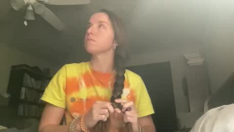 Snapshot of lothlori chatting on 12.01.25 lothlori online show from 12.01.25