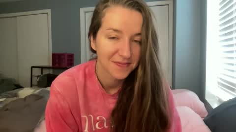 Snapshot of lothlori chatting on 02.27.26 lothlori online show from 02.27.26