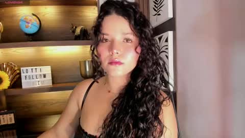 Lotti online show from 09.10.25