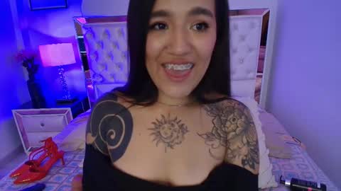 Snapshot of lottie_fox chatting on 12.16.25 lottie_fox online show from 12.16.25