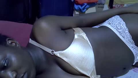 Snapshot of lotty_lavilla chatting on 01.16.26 lotty_lavilla online show from 01.16.26