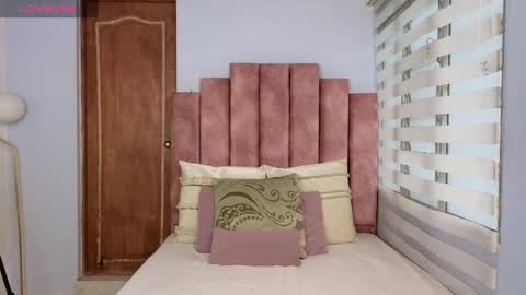  Lou Rosse  online show from 12.23.24