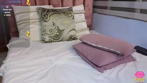  Lou Rosse  online show from 01.22.25