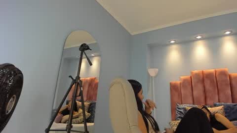 Snapshot of lou_rosse chatting on 06.26.26 Lou Rosse online show from 06.26.26