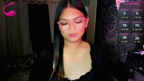 Snapshot of louheart chatting on 06.25.26 Sweet online show from 06.25.26
