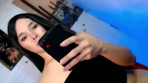 Snapshot of louilalicious chatting on 02.03.25 louilalicious online show from 02.03.25