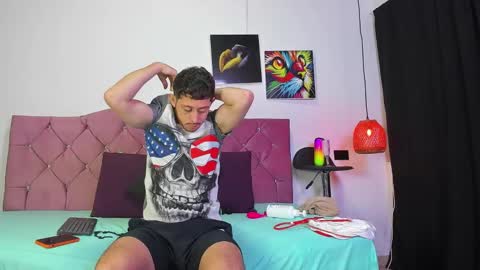 Snapshot of louis_bcasta1 chatting on 02.20.25 OF louis bcasta1 online show from 02.20.25