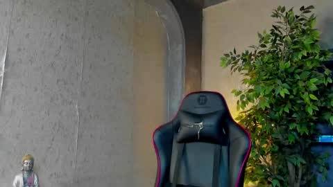 Louis online show from 09.27.25