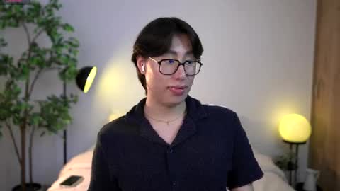 Louis online show from 04.12.26