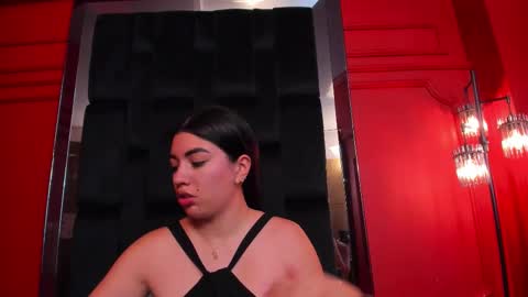 Louren Fox online show from 12.16.25