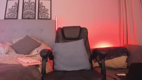 Lourrein Stoun   Independiente online show from 11.05.25