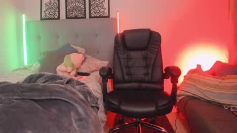 Lourrein Stoun   Independiente online show from 11.13.25