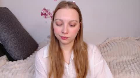 love bella  online show from 02.21.26