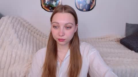 love bella  online show from 04.13.26