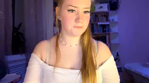 Megan online show from 09.21.25