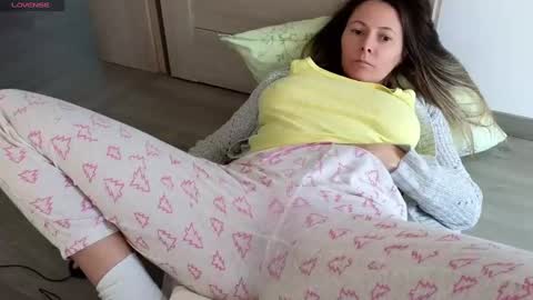 jessmy pleasure is in your hands s online show from 12.16.24