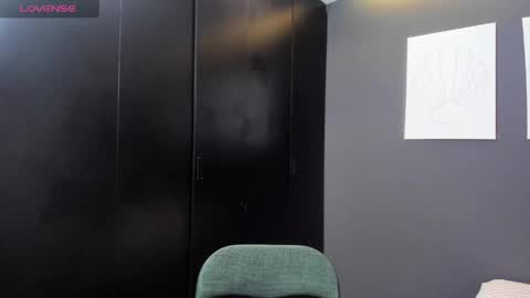 Kristen LoveBerry online show from 04.22.26