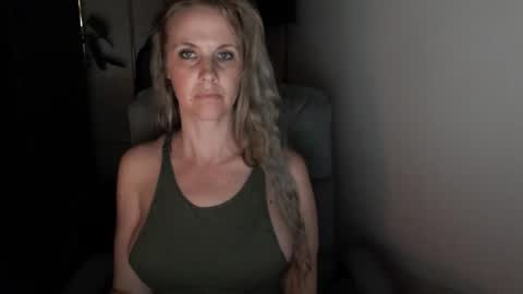 LoVe On  online show from 11.29.25