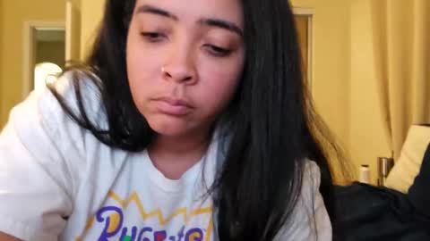 Raquel Love online show from 10.03.25