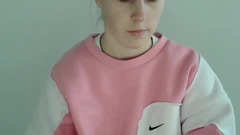 Vivian online show from 11.23.25