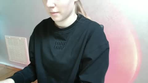 Vivian online show from 12.16.25