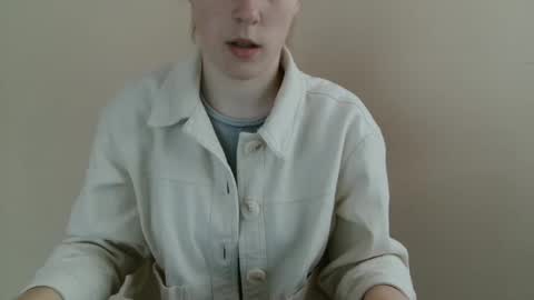 Vivian online show from 03.27.26