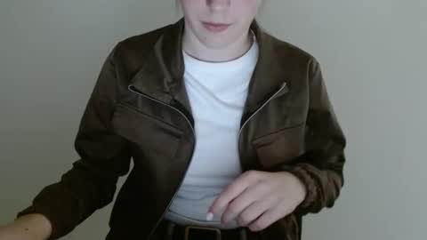 Vivian online show from 04.03.26