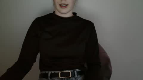 Vivian online show from 04.13.26