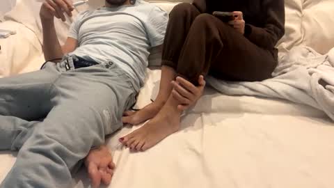 loveathome18 online show from 11.16.25