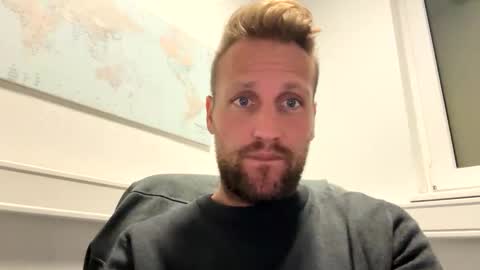 lovefuesse online show from 10.10.25