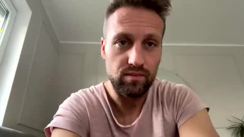 lovefuesse online show from 11.05.25