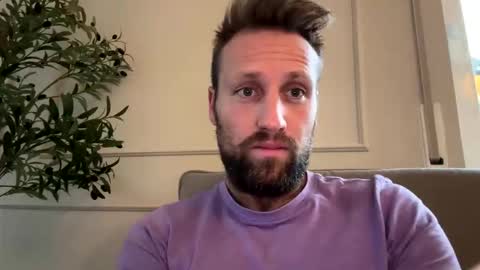 lovefuesse online show from 11.21.25