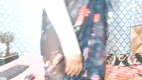 Snapshot of lovefunnitya chatting on 10.05.25 Divya online show from 10.05.25