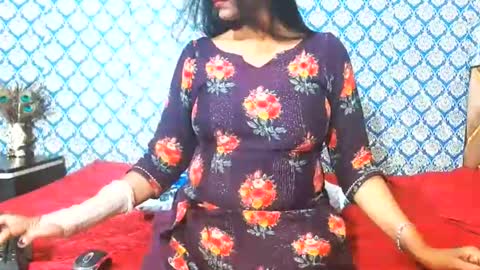 Snapshot of lovefunnitya chatting on 10.12.25 Divya online show from 10.12.25