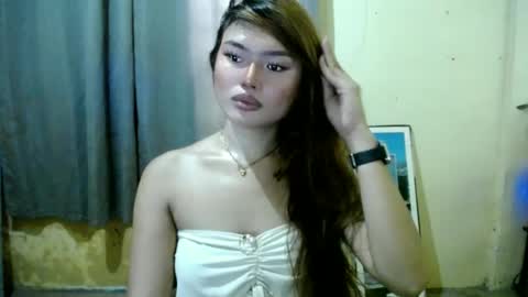 lovelily_xoxo online show from 06.28.26