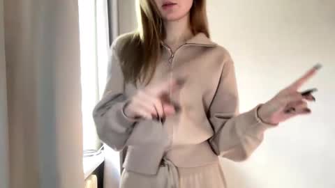 Ella online show from 10.30.25