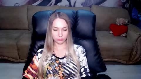 private open online show from 11.10.25